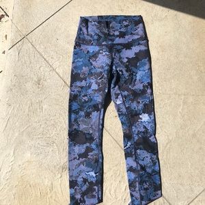 Screen Camo Multi lulu leggings